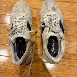 Tracksmith Men's Athletic Shoes - Cream and Navy